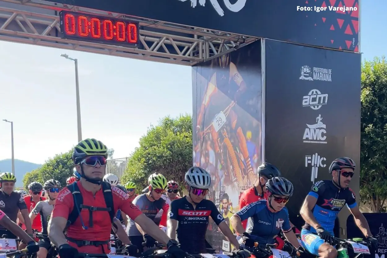 Bike Enduro movimenta mais de 800 atletas e grande público em Mariana