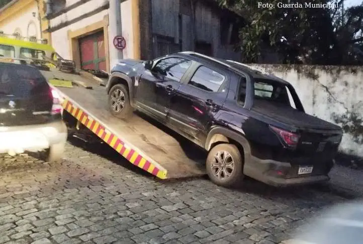 Ouro Preto e estacionamento