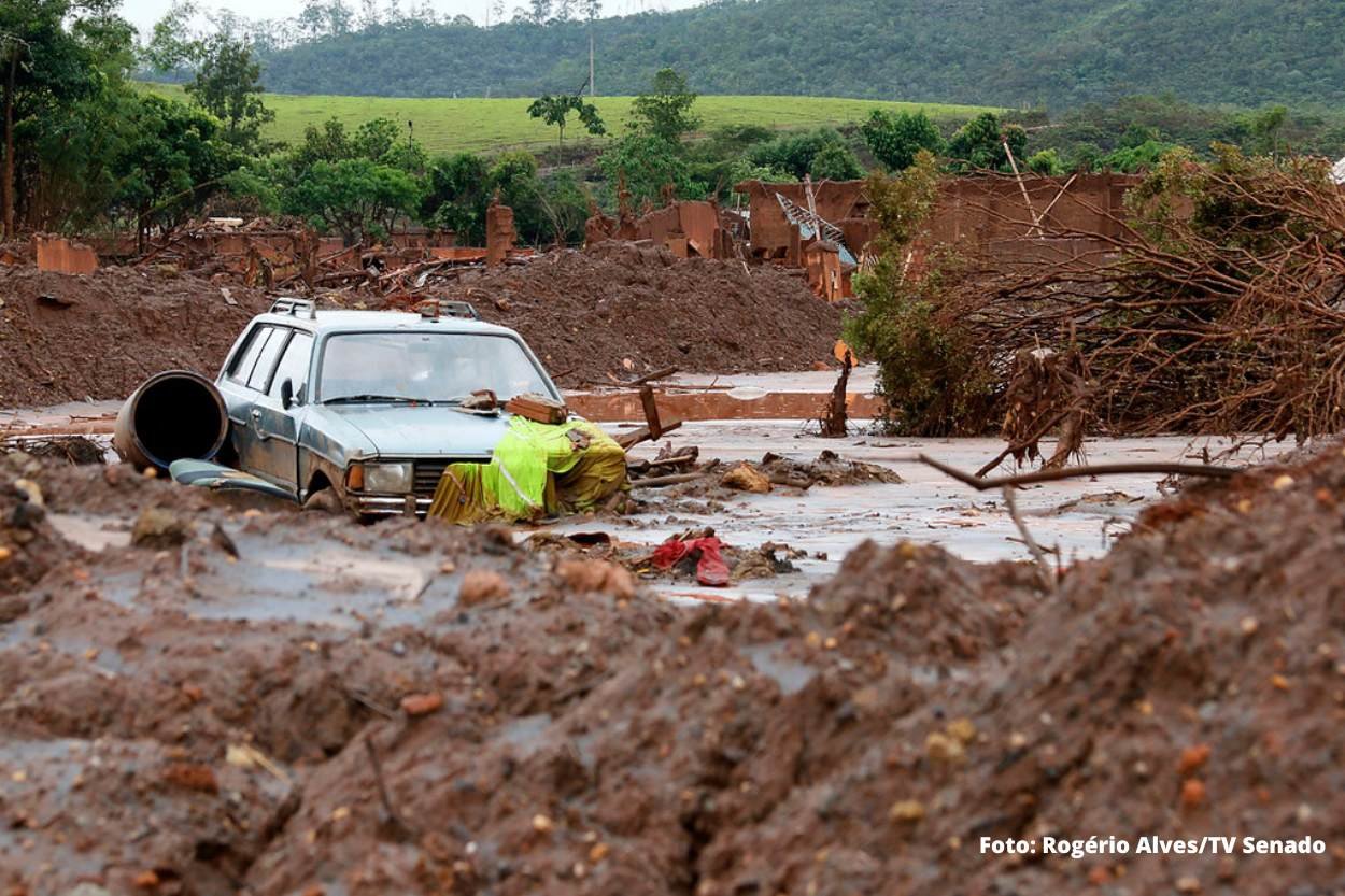 Samarco forneceu produto que contaminou Rio Doce após desastre de Mariana, diz laudo