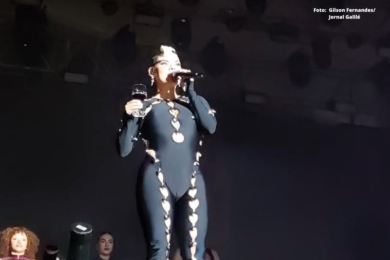 Duda Beat brinda pelo aniversário de Itabirito no Julifest