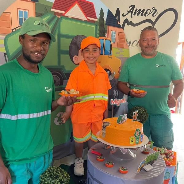 Que fofura: garoto de 5 anos faz festa de aniversário com tema "Gari" em Ouro Preto