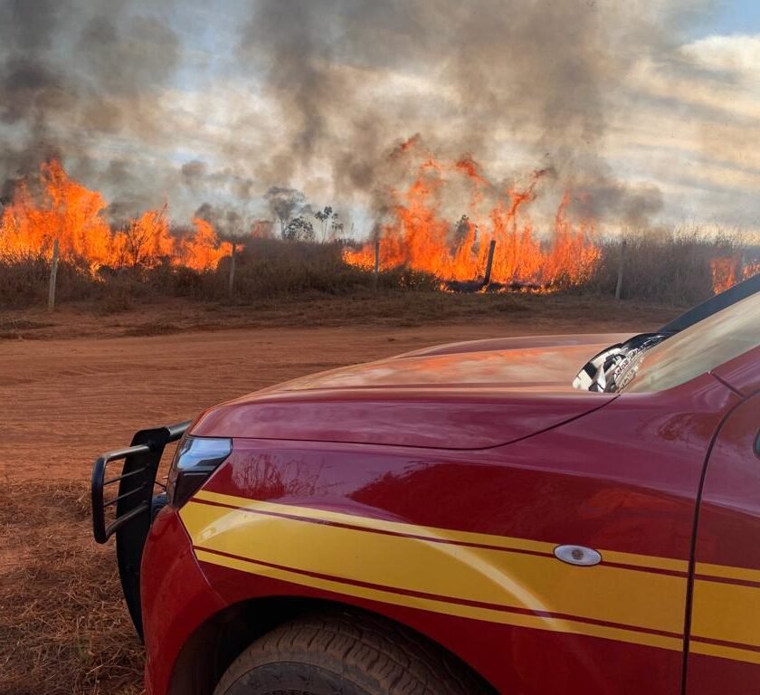 Onda de calor e baixa umidade ligam alerta para riscos de incêndio; Mariana registrou focos