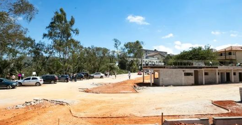 Prefeitura de Ouro Preto inspeciona progresso das obras do Autoparque da Bauxita