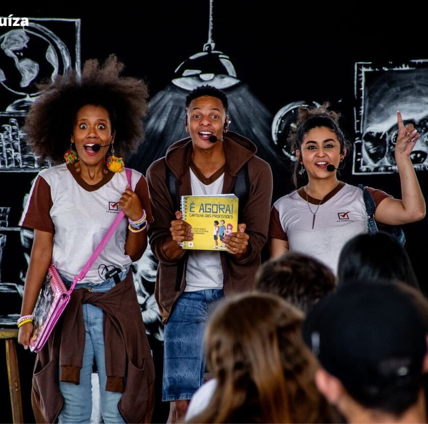 Projeto “É Agora!” leva espetáculo teatral sobre escolhas profissionais a jovens de Ouro Preto, Congonhas e Conselheiro Lafaiete