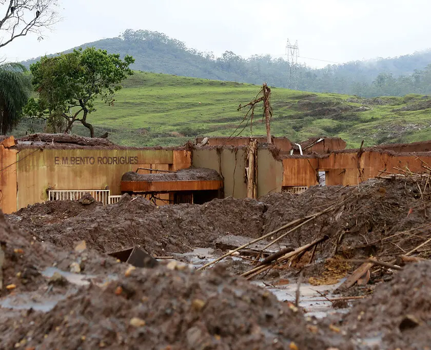 Vale atrapalhou o trabalho de assessorias no amparo aos atingidos em Mariana