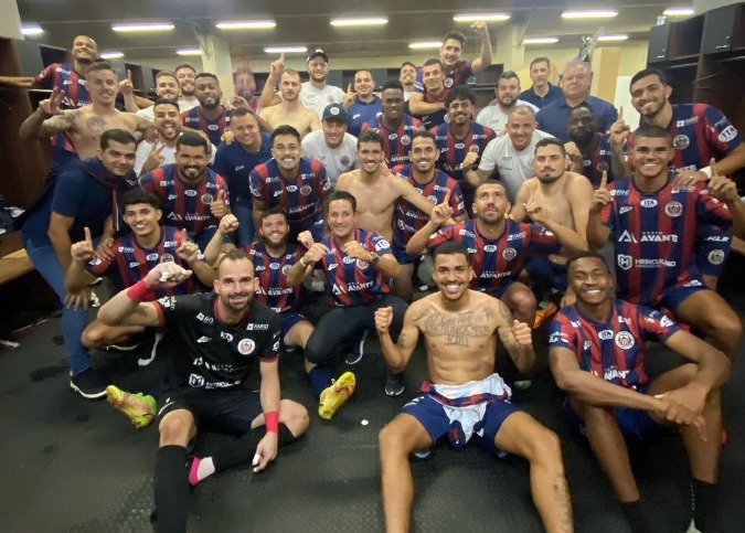 Arena do Itabirito FC terá gramado sintético e capacidade para até 10 mil pessoas, diz prefeito