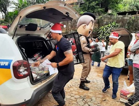 Companhia da PM de Ouro Preto realiza campanha 'Natal Solidário'