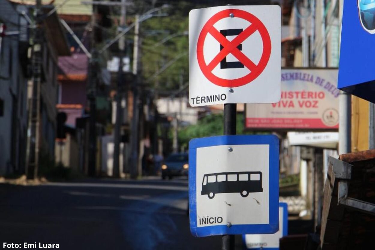 Placas de trânsito