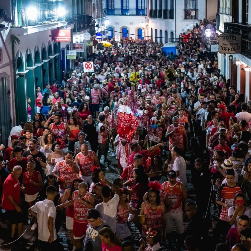Vermelho i branco: como e quando começa o carnaval de Ouro Preto
