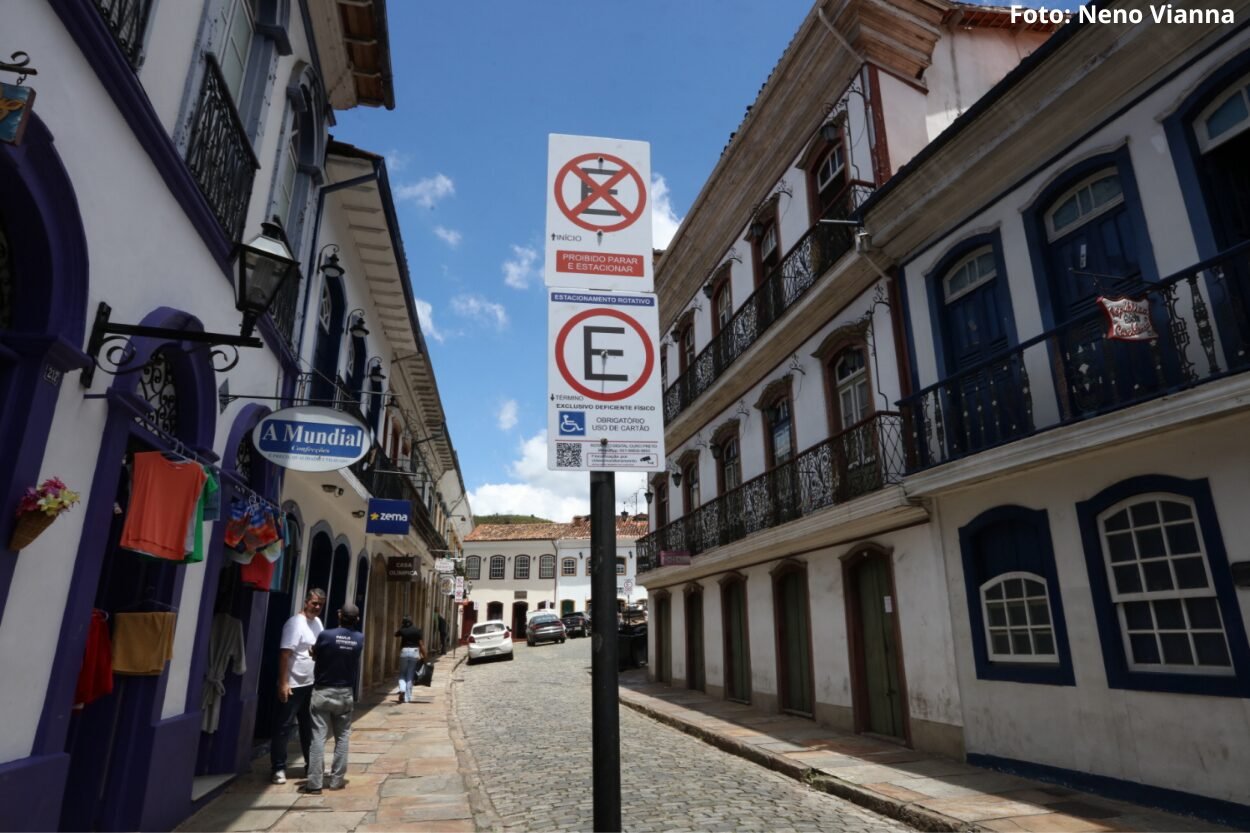 Placa de estacionamento rotativo