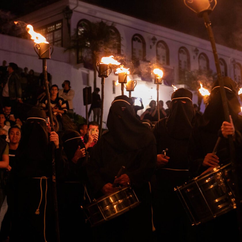 Procissão do fogaréu é destaque da Quinta-feira Santa em Ouro Preto