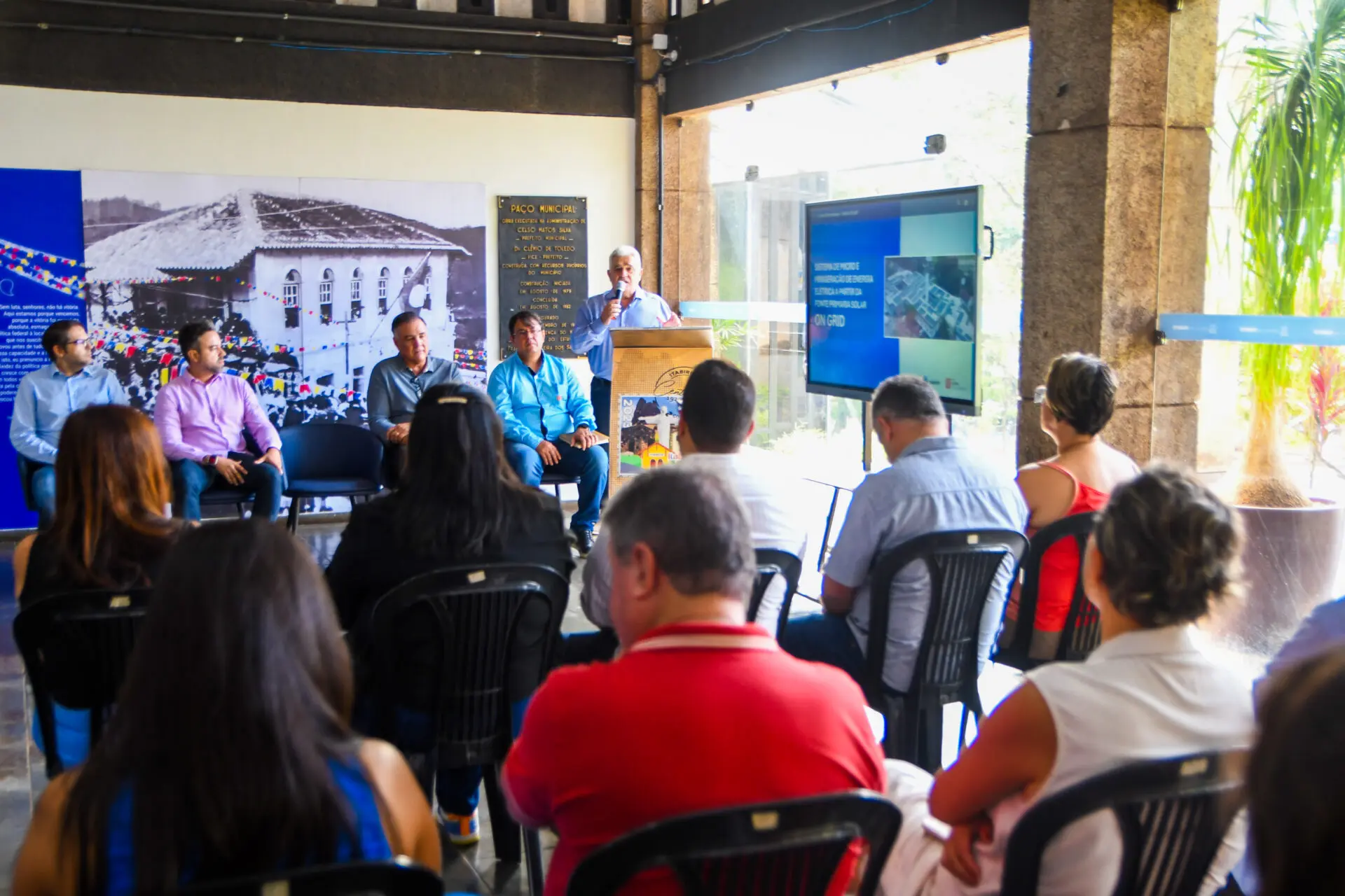 Energia solar em Itabirito: Prefeitura entrega sistema em 24 prédios públicos.