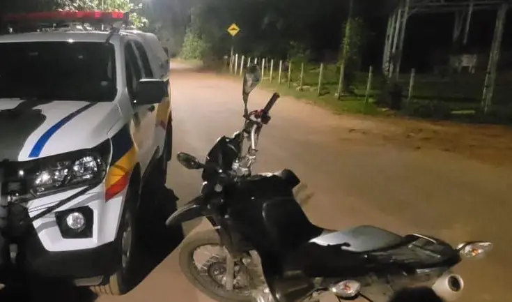 Menor é apreendido suspeito de roubar loja e moto de entregador em Mariana