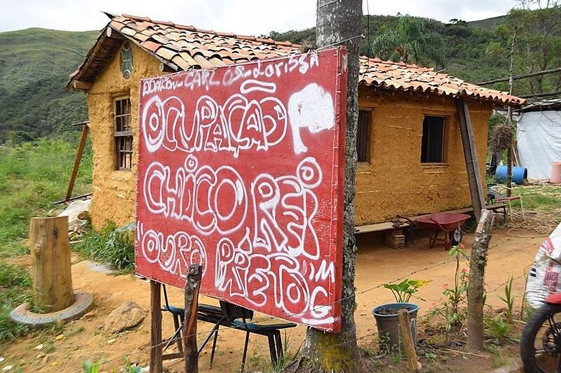 Mulheres da Ocupação Chico Rei no RS trabalhando nas cozinhas solidárias do MTST