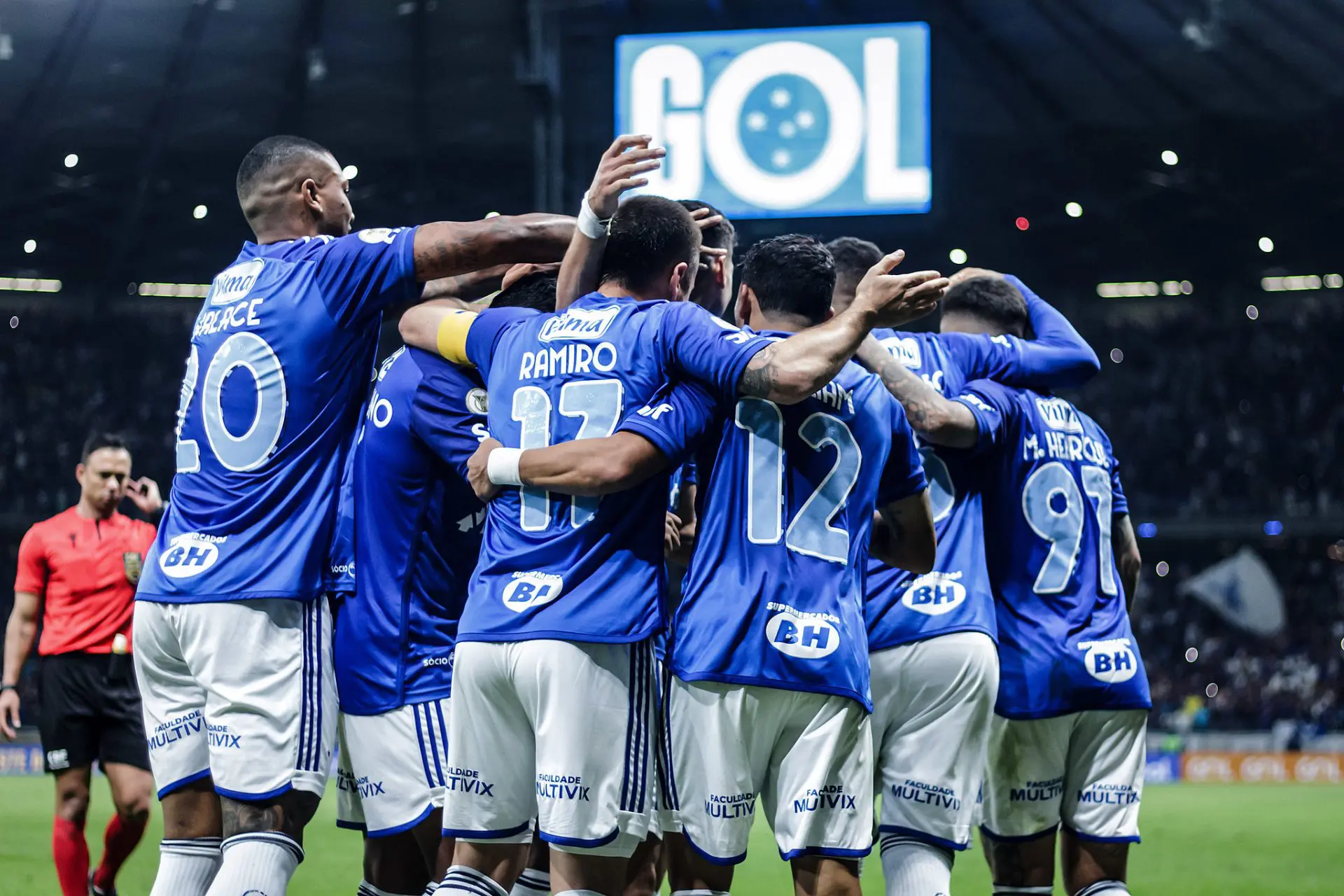 Adversários na Sula, Cruzeiro e Boca Juniors protagonizaram duelo polêmico na Libertadores de 2018