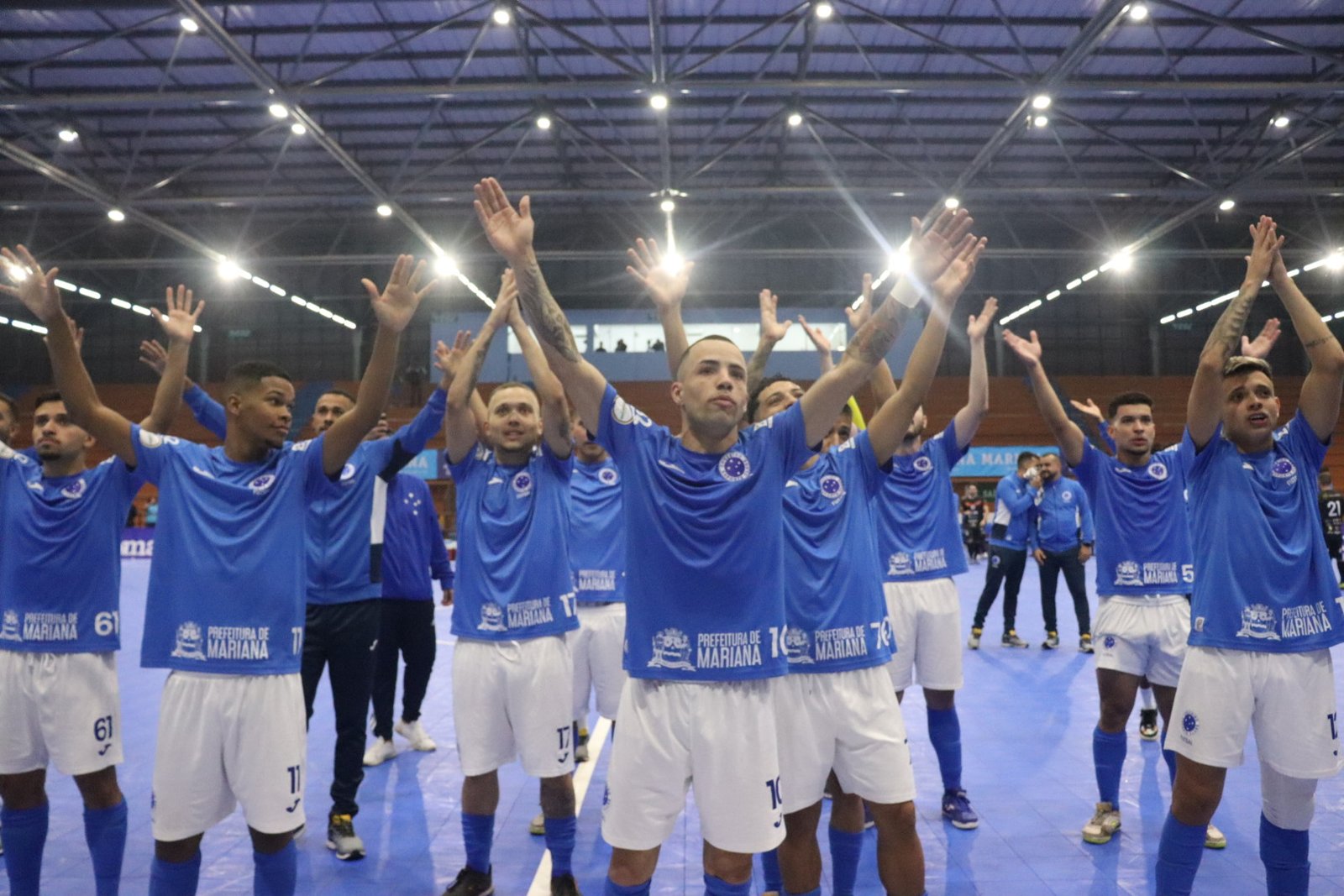 Entrada Gratuita: Cruzeiro Futsal enfrenta América hoje em Mariana 