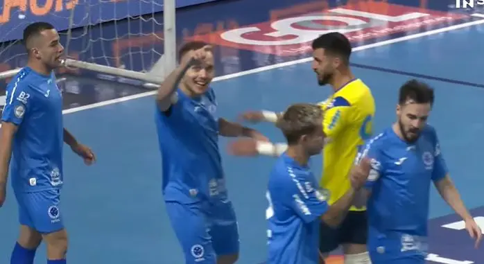 Cruzeiro Futsal busca empate, mas não consegue virar e está eliminado no Brasileiro
