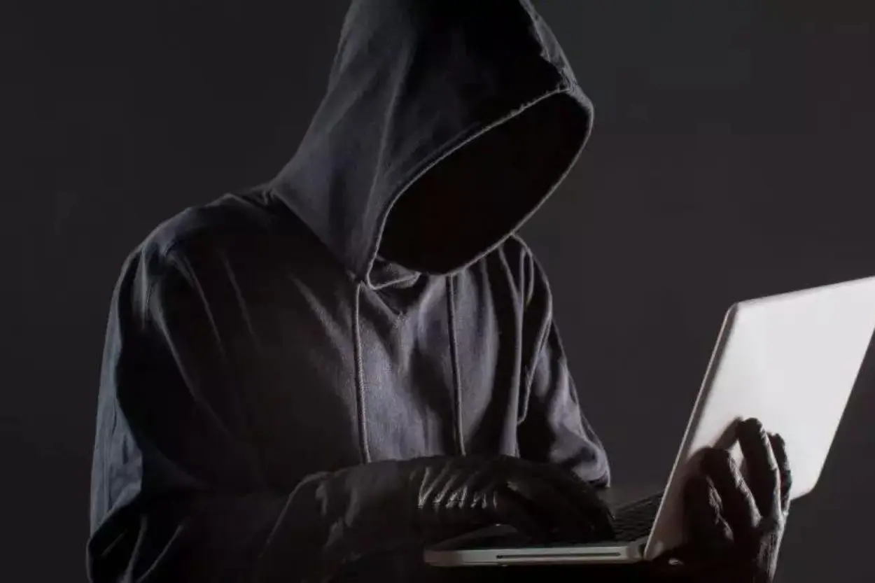 Suspeito de crimes virtuais contra ex-namorada é localizado e preso