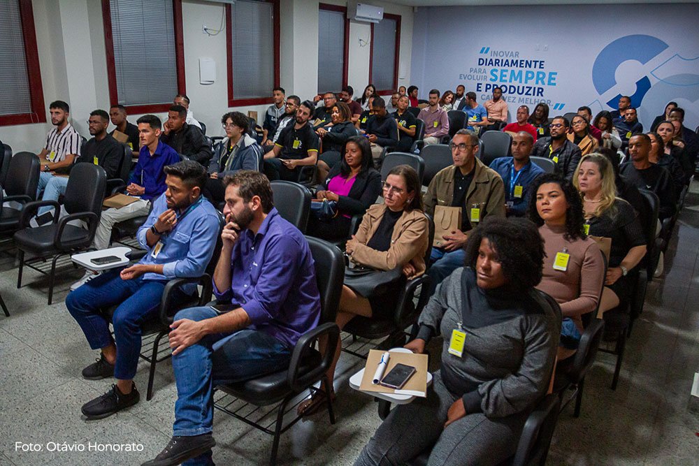 Programa de capacitações da Samarco forma mais 64 alunos de comunidades vizinhas