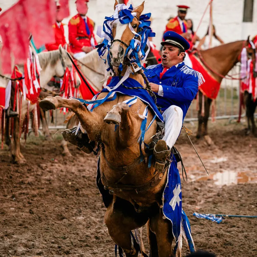 Cavalhadas de Amarantina: Cristãos e Mouros se enfrentarão em Ouro Preto