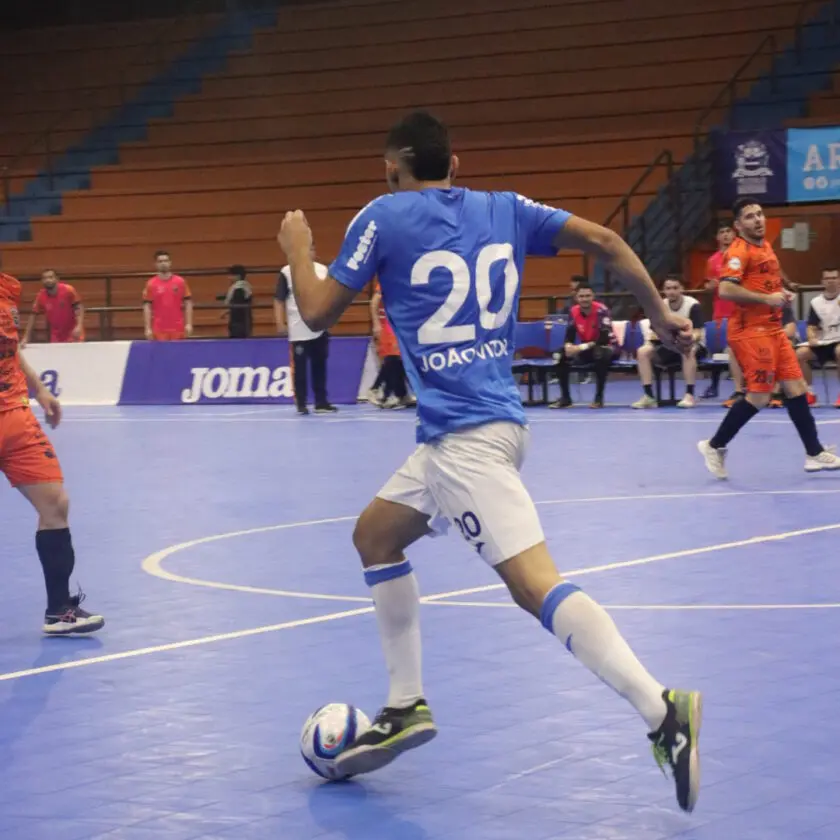Cruzeiro Futsal enfrenta Congonhas com entrada gratuita em Mariana