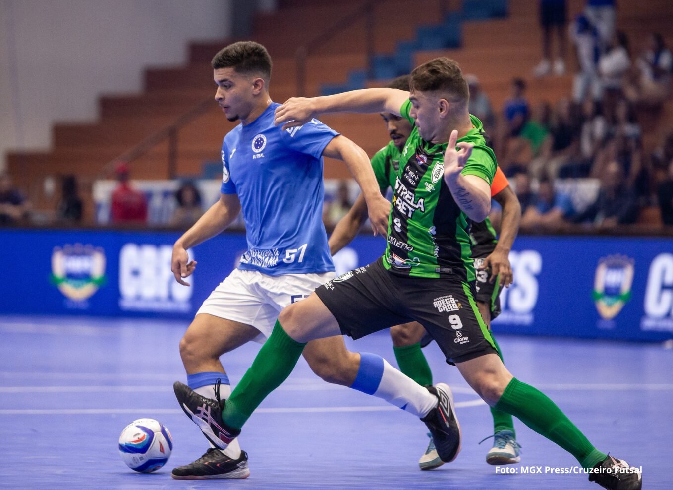 Cruzeiro Futsal e América se enfrentam pela terceira vez na temporada em confronto direto no Metropolitano