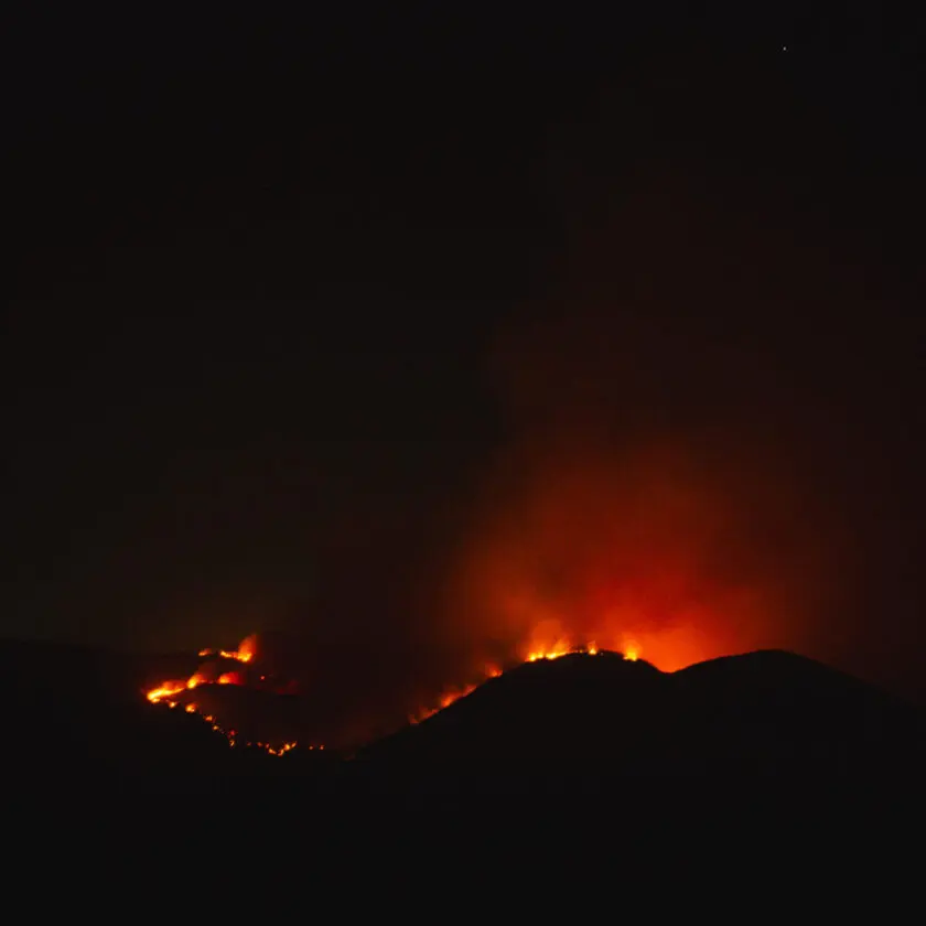 Queimadas atingem Serra da Santa, em Itabirito