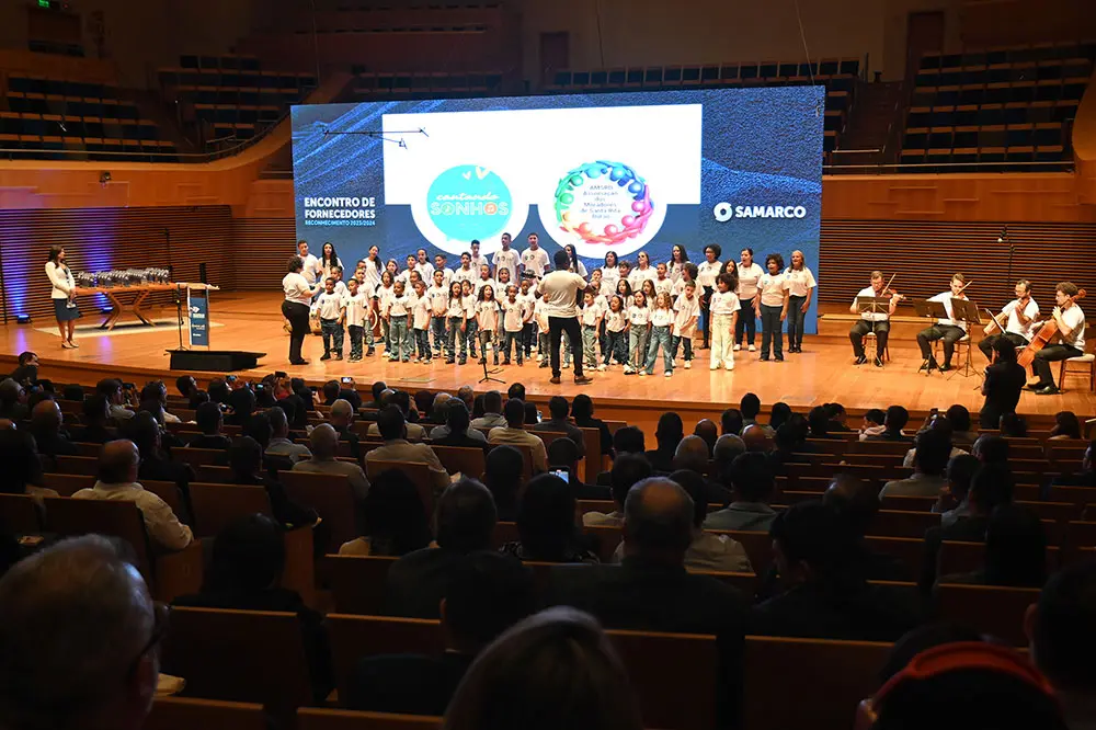 Samarco premia fornecedores e promove alinhamento estratégico em encontro com empresas parceiras