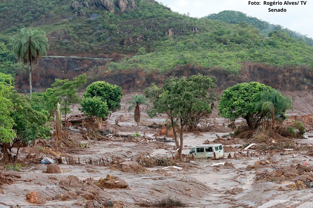 Acordo no Brasil e julgamento inglês; semana decisiva para os atingidos do Caso Samarco em Mariana