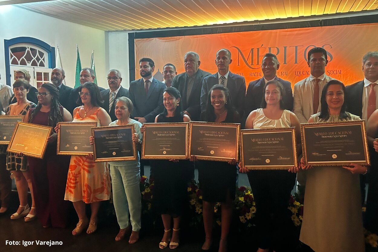 Câmara de Mariana homenageia 19 cidadãos e um projeto com Mérito Educacional, Aldravista, Cultural, Social e Racial