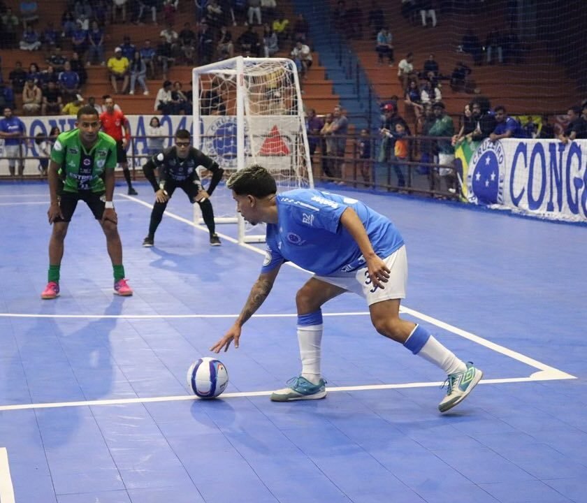 Cruzeiro Futsal cede novo empate no final contra o América e vaga para final será decidida em BH