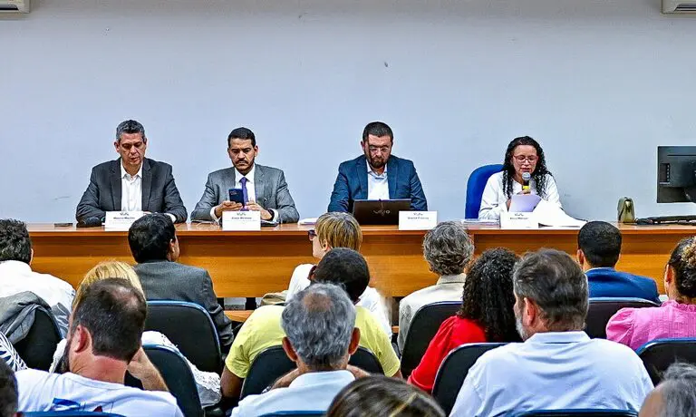 Vítimas pedem suspensão do acordo de repactuação de Mariana