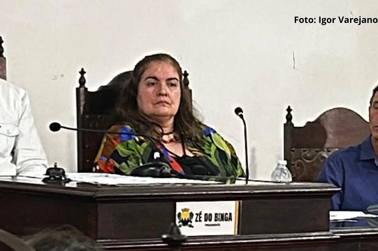 'Trabalho é meio de vida, não meio de morte': fim da escala 6x1 é debatido na Câmara de Ouro Preto