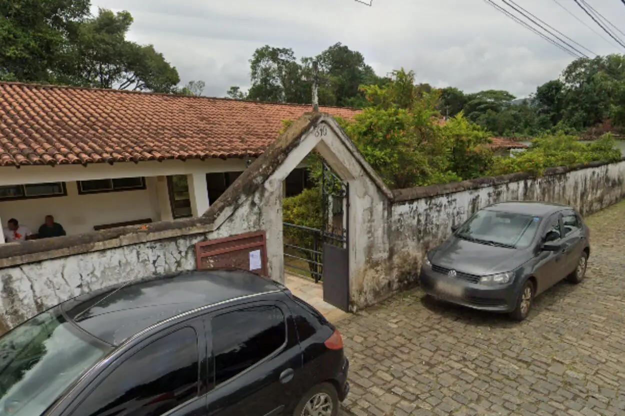 Capela Velório de Ouro Preto é temporariamente fechada para retirada de abelhas