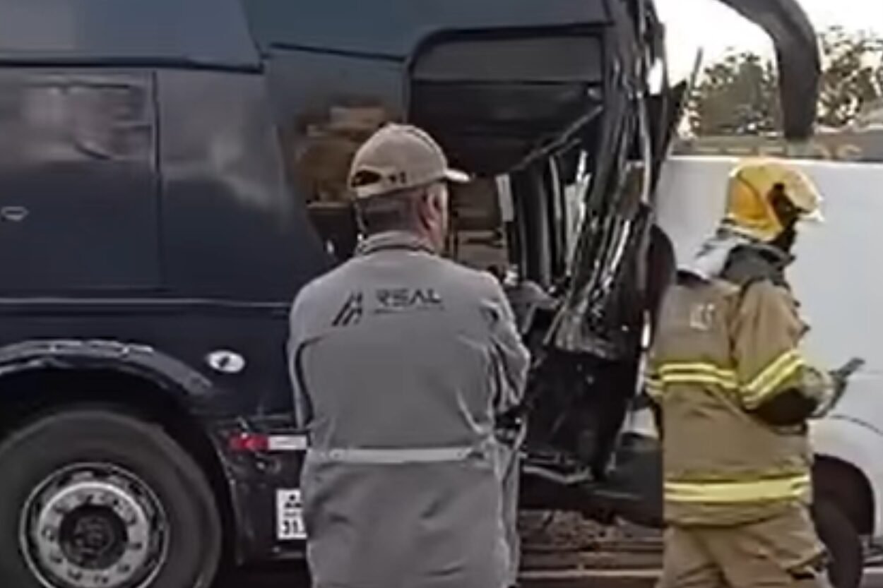 Ônibus do acidente no Anel Rodoviário voltava de excursão de Ouro Preto