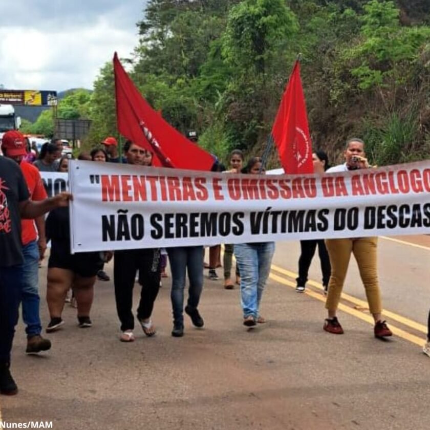 Moradores de Santa Bárbara protestam após sirene falsa em barragem