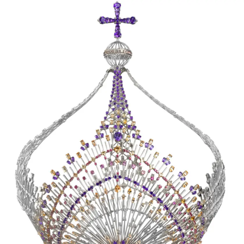 Após 51 anos do furto, Nossa Senhora do Pilar de Ouro Preto recebe nova coroa