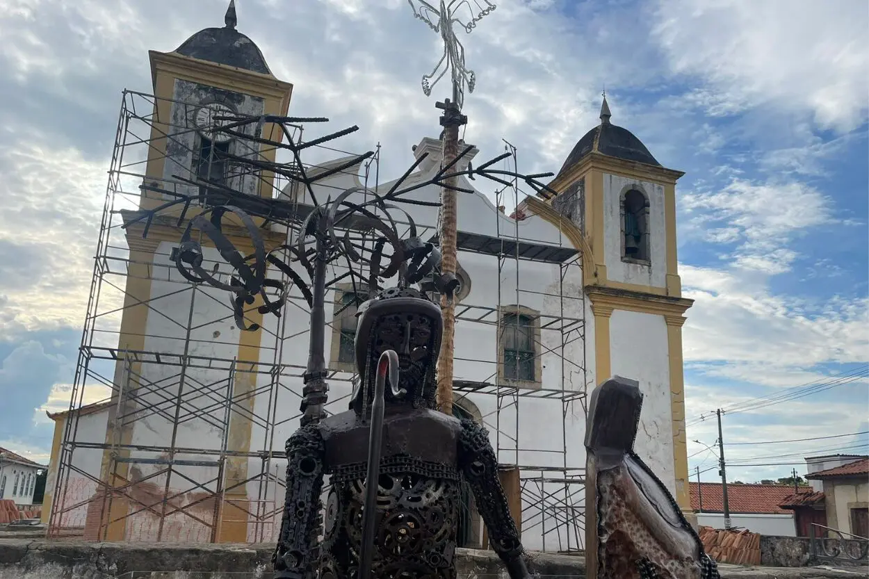 Comunidade de Cachoeira do Campo monta Presépio de Natal com esculturas