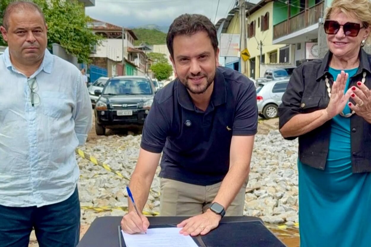 Prefeitura de Mariana inicia obras na Rua Hélvio Morais