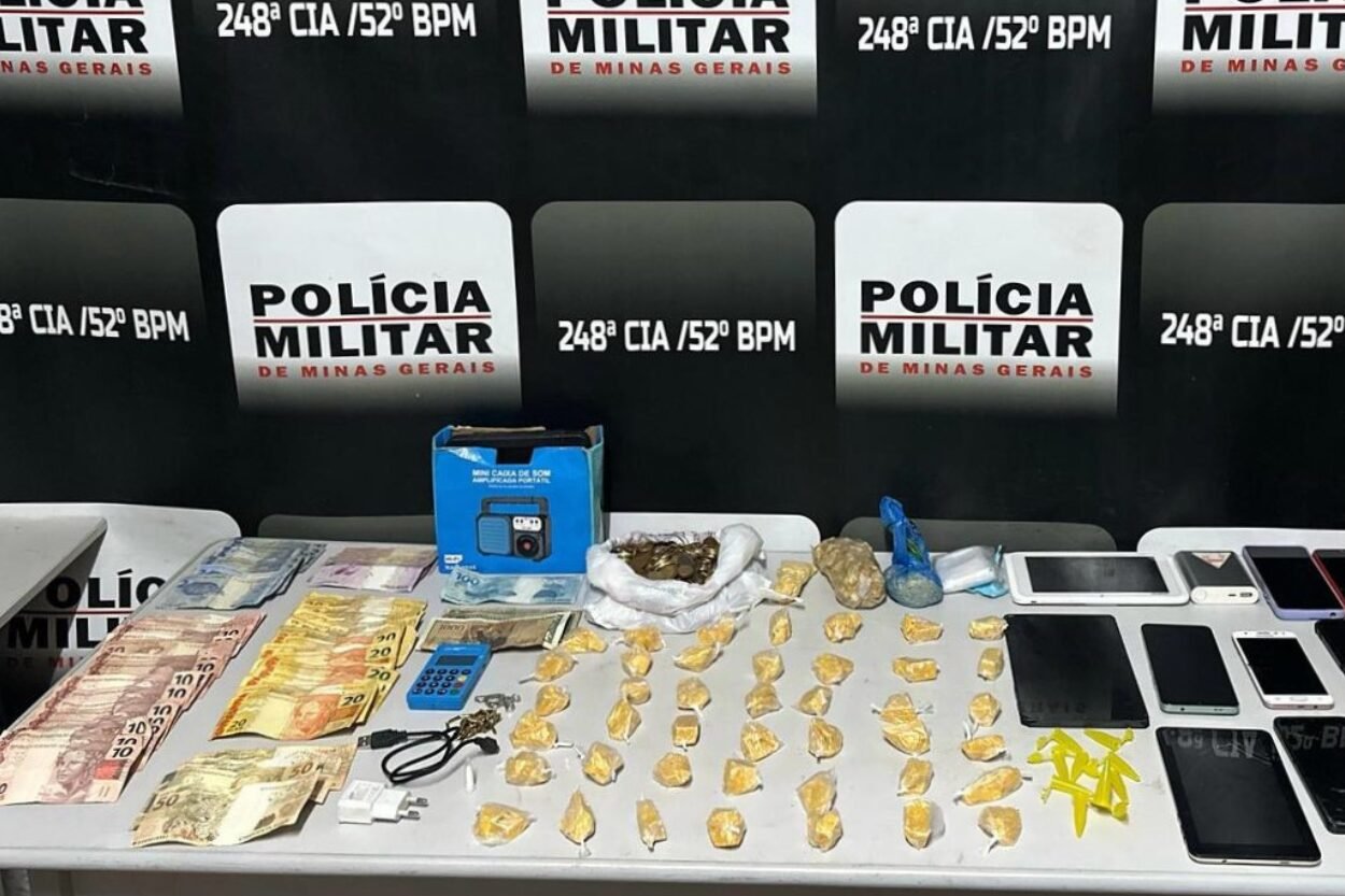 Polícia prende três suspeitos de tráfico no Veloso, em Ouro Preto