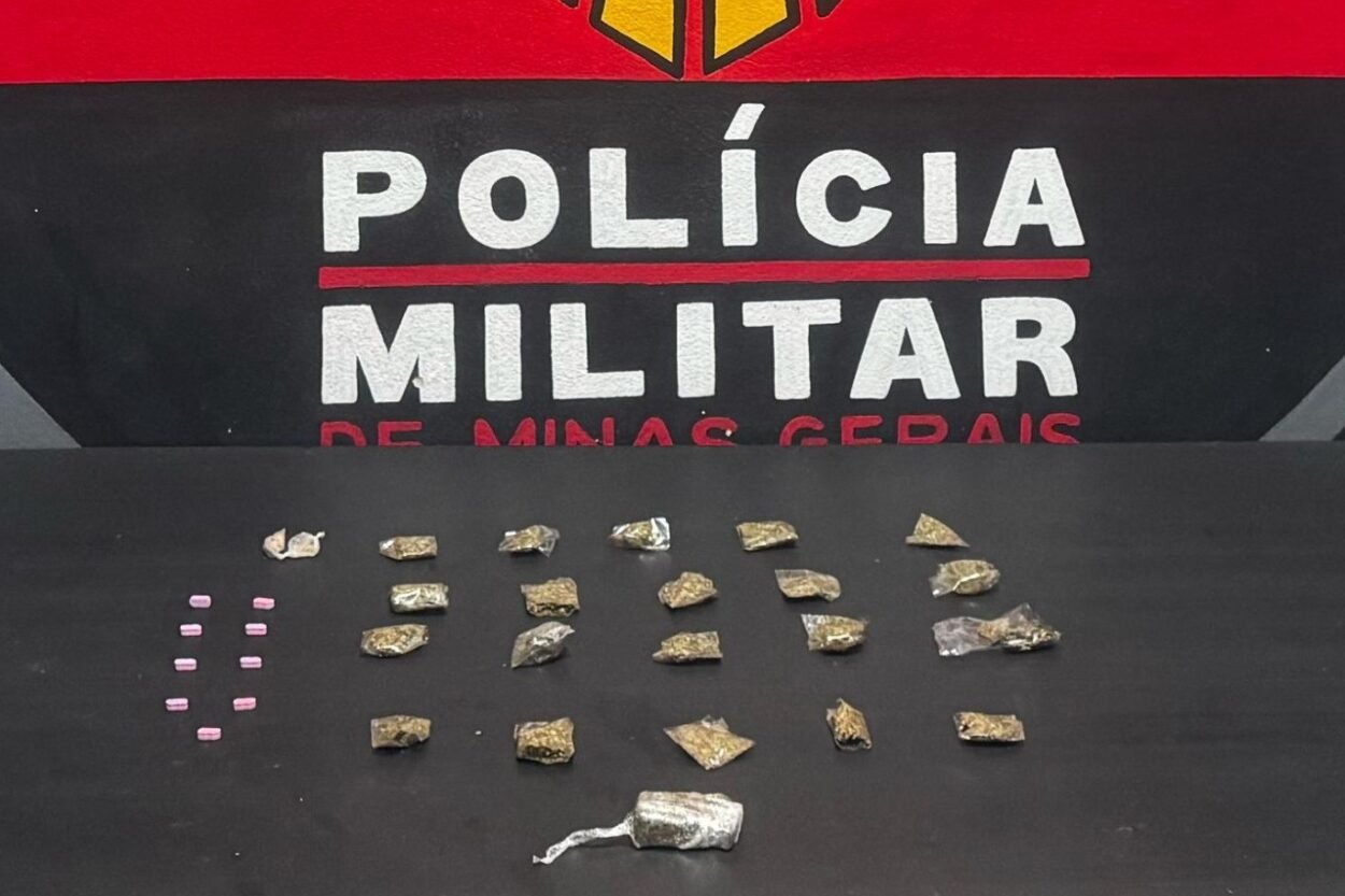 Comparsas fogem, mas suspeito de tráfico de drogas é preso em Mariana