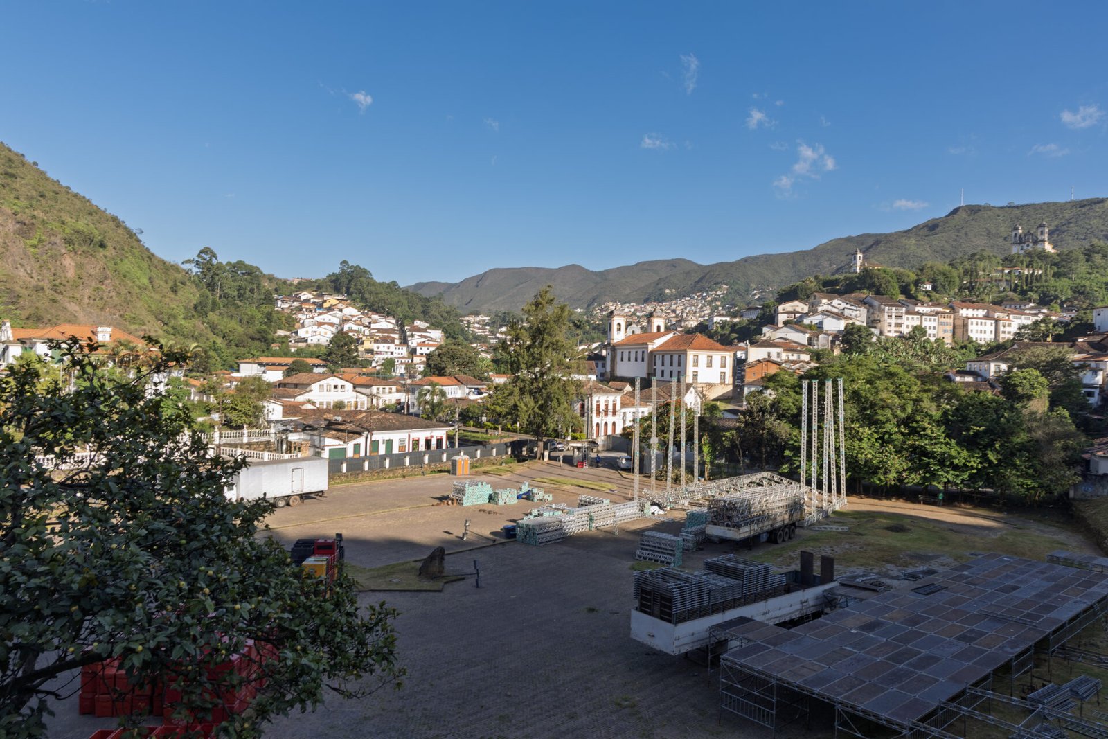 Começa a montagem do Carnaval Surreal em Ouro Preto