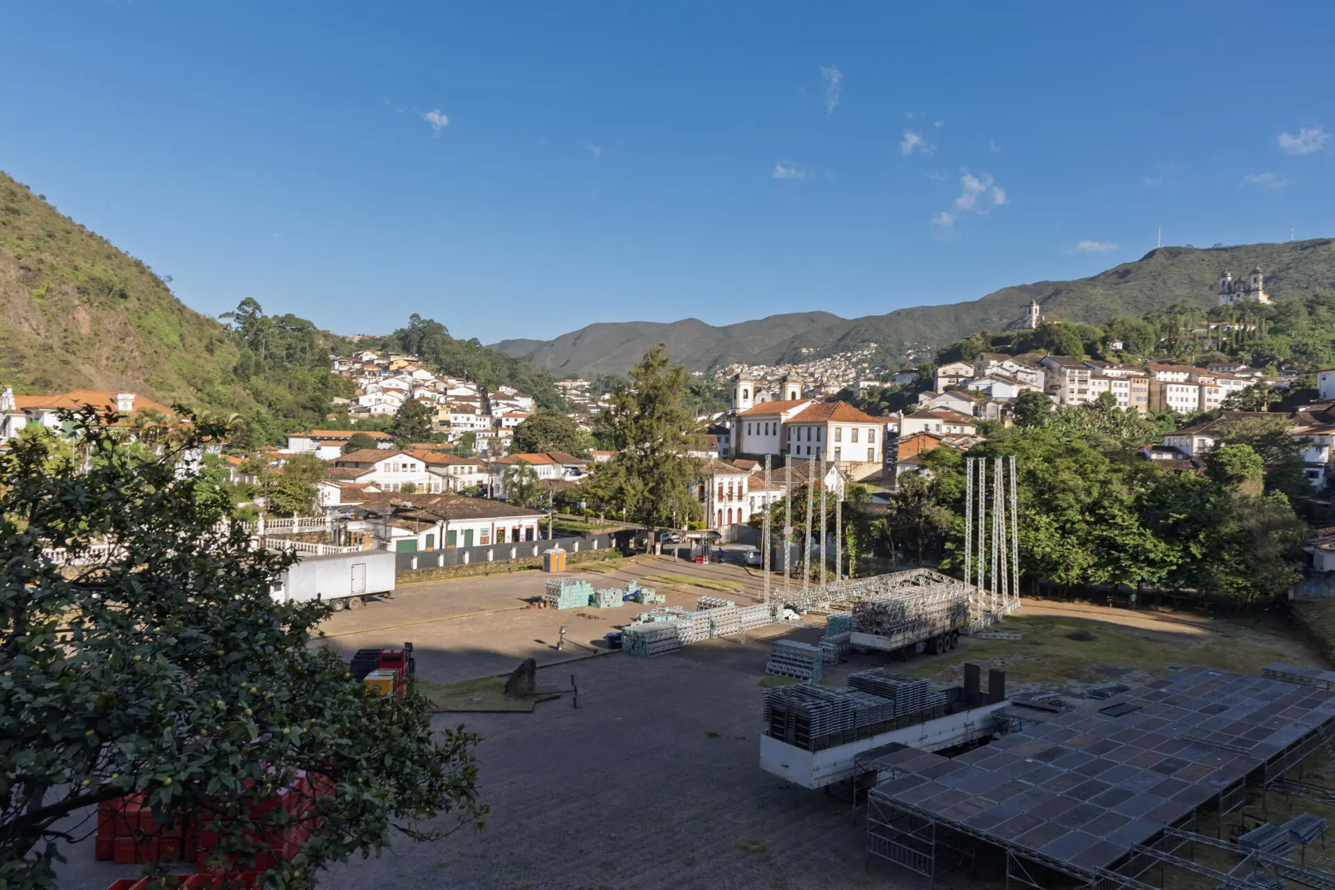 Começa a montagem do Carnaval Surreal em Ouro Preto