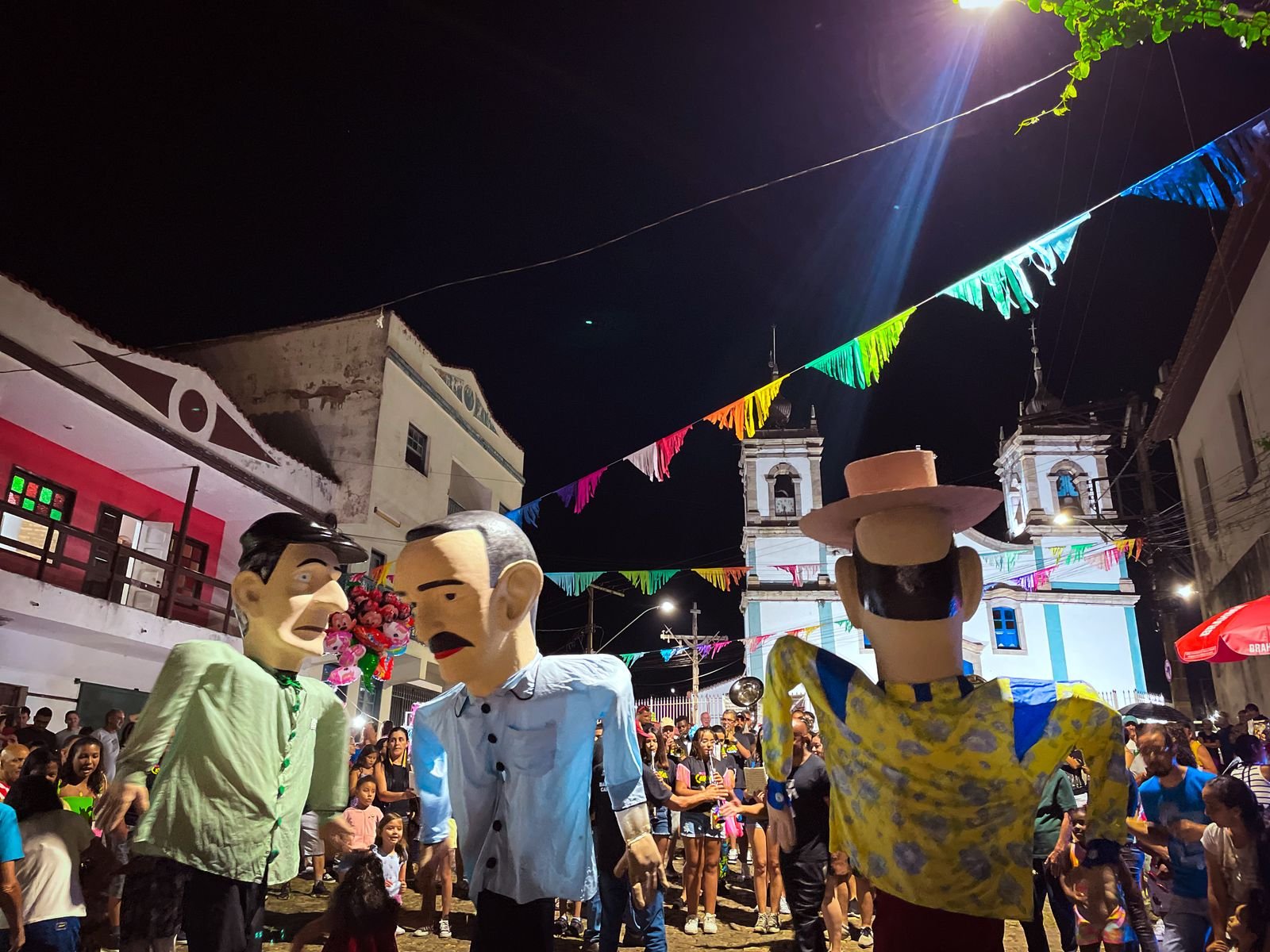 Abertura do Carnaval de Itabirito 2025 resgata tradições locais