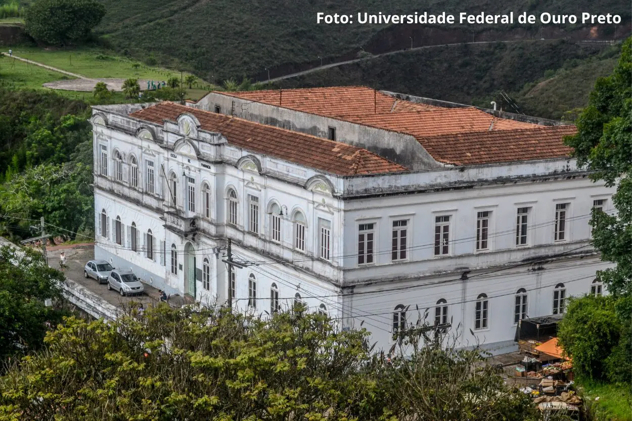 Escola de Farmácia de Ouro Preto, primeira da América Latina, celebra 186 anos
