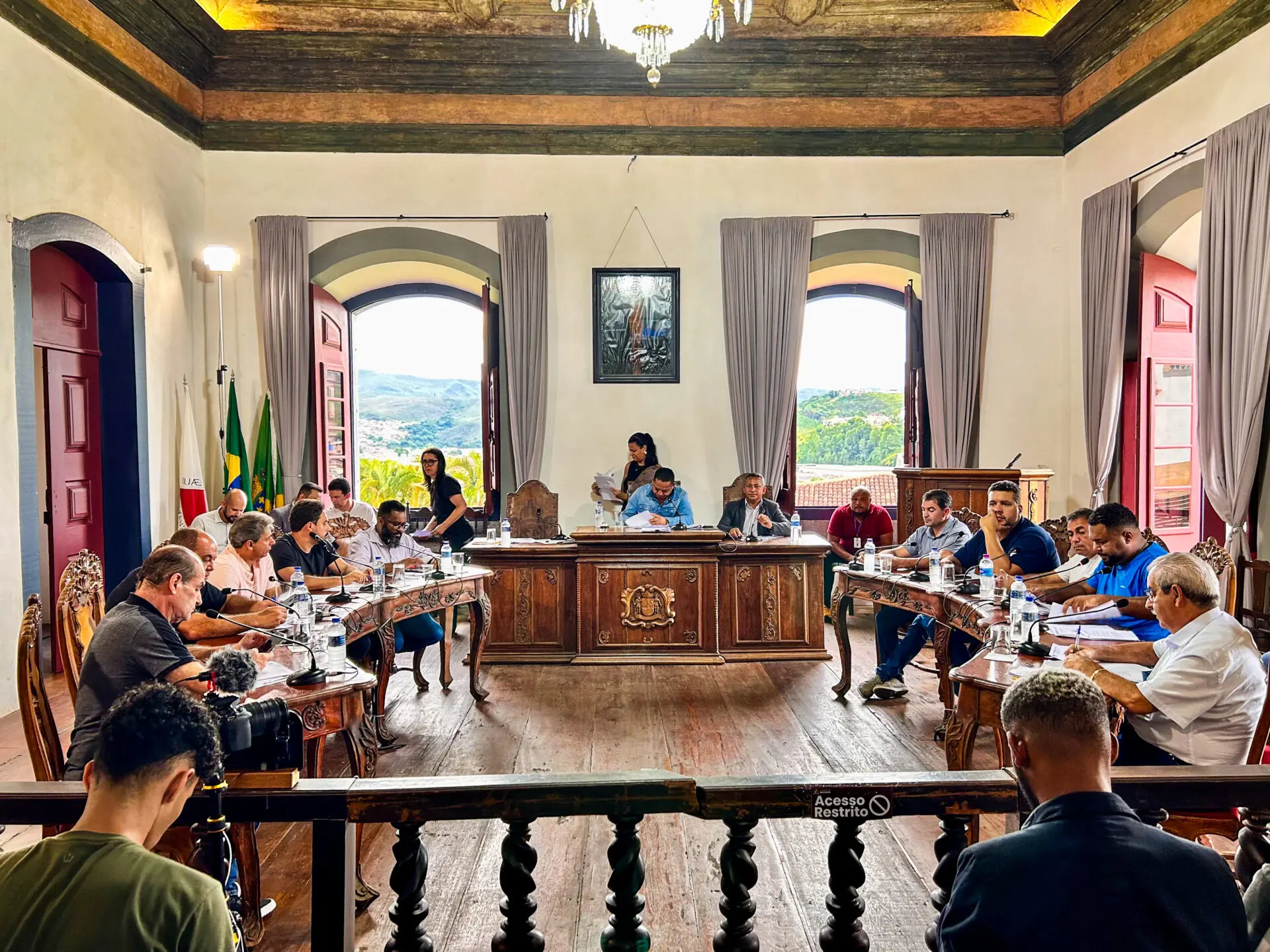 Câmara de Mariana aprova folga no aniversário para servidores da Casa