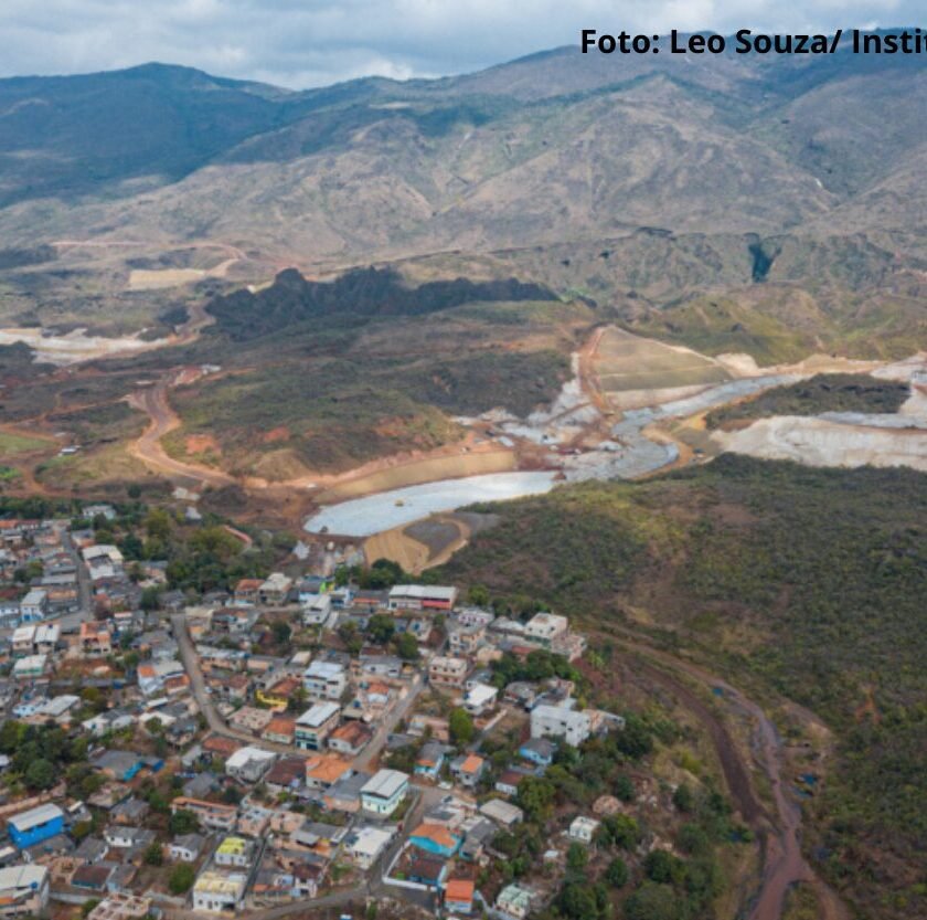 Professora da UFOP é destaque em revista internacional com artigo sobre impactos da mineração em Ouro Preto