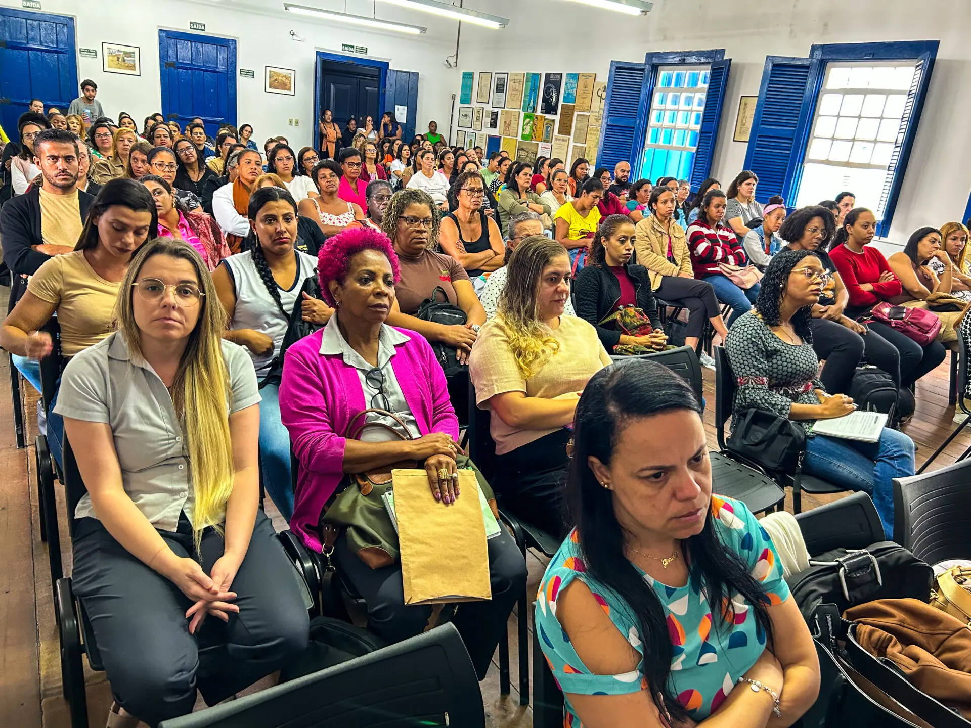 Formação sobre inclusão escolar reúne educadores em Mariana