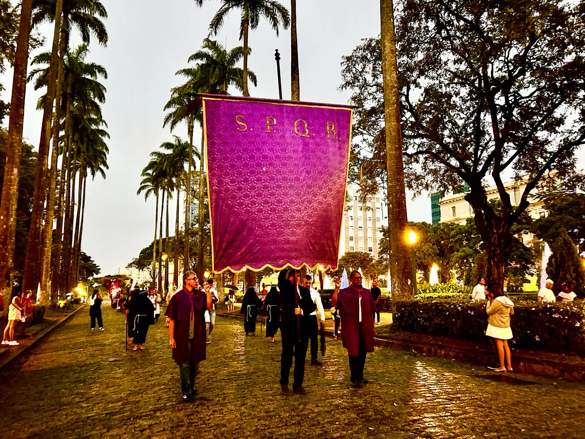 Mariana leva tradição da Semana Santa à Praça da Liberdade, em BH