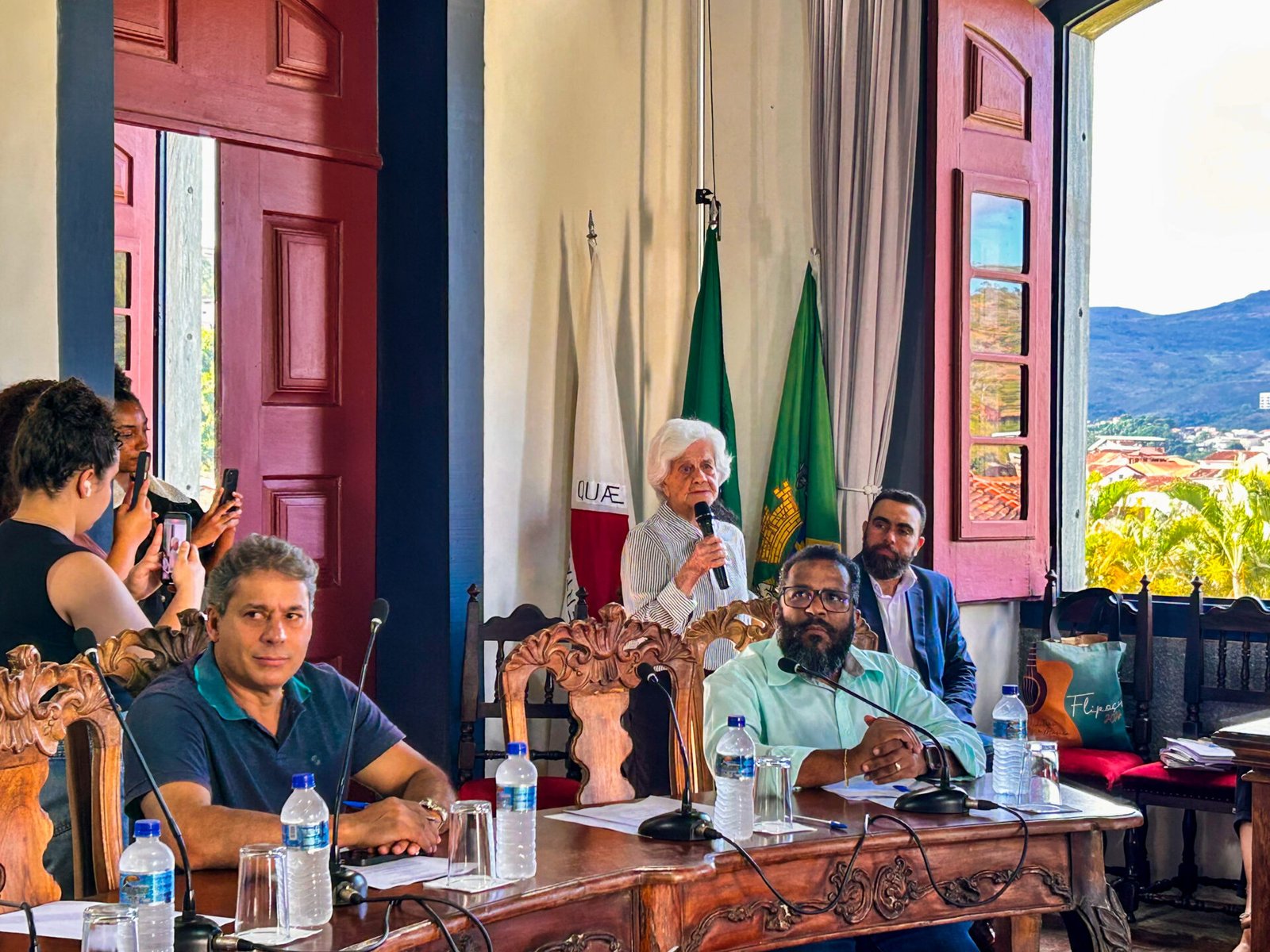 Projeto Cantando Alphonsus pede apoio na Câmara de Mariana